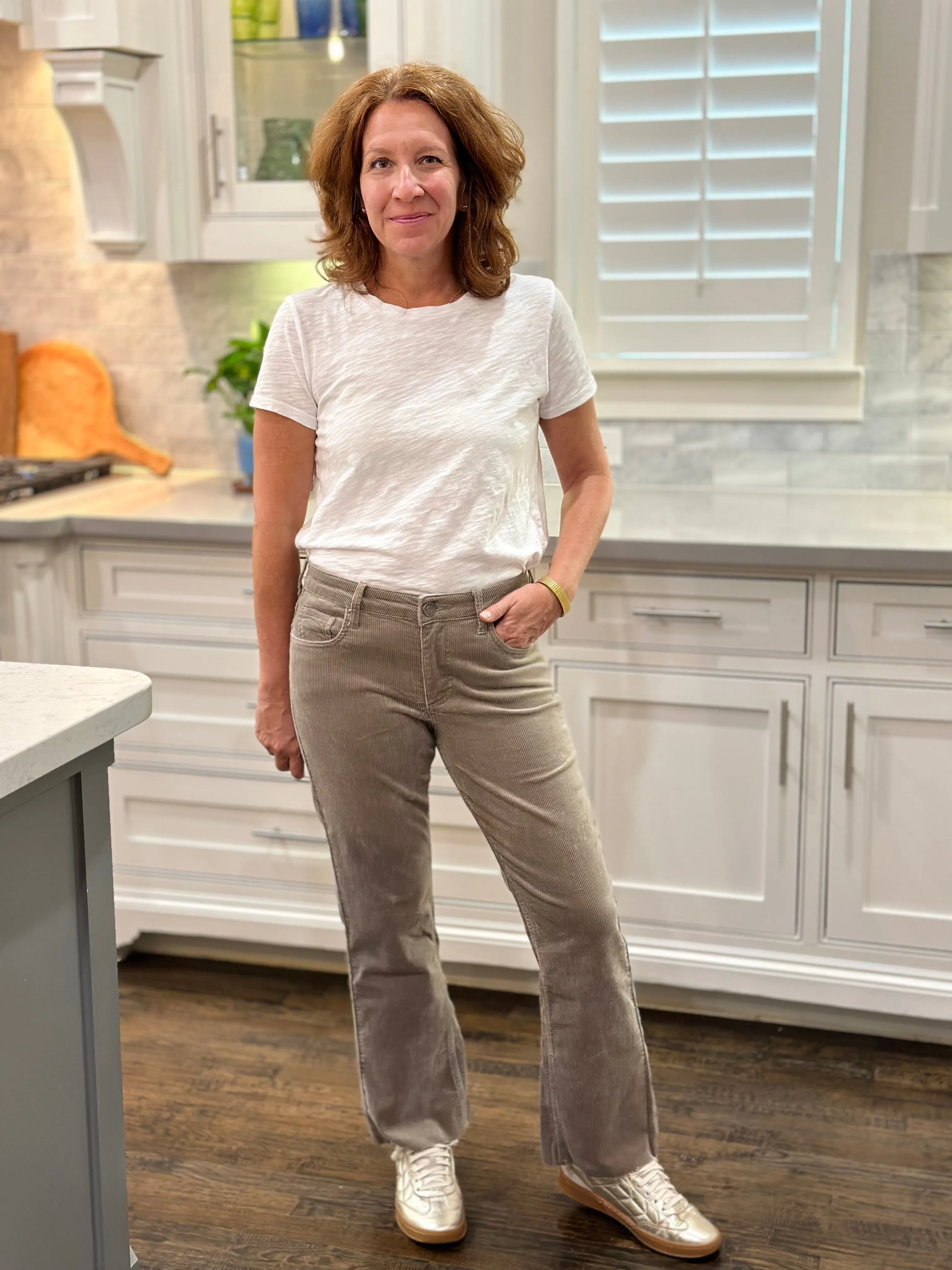 Kut from the Kloth Kelsey Mid Rise Ankle Flare in Rosemary Corduroy